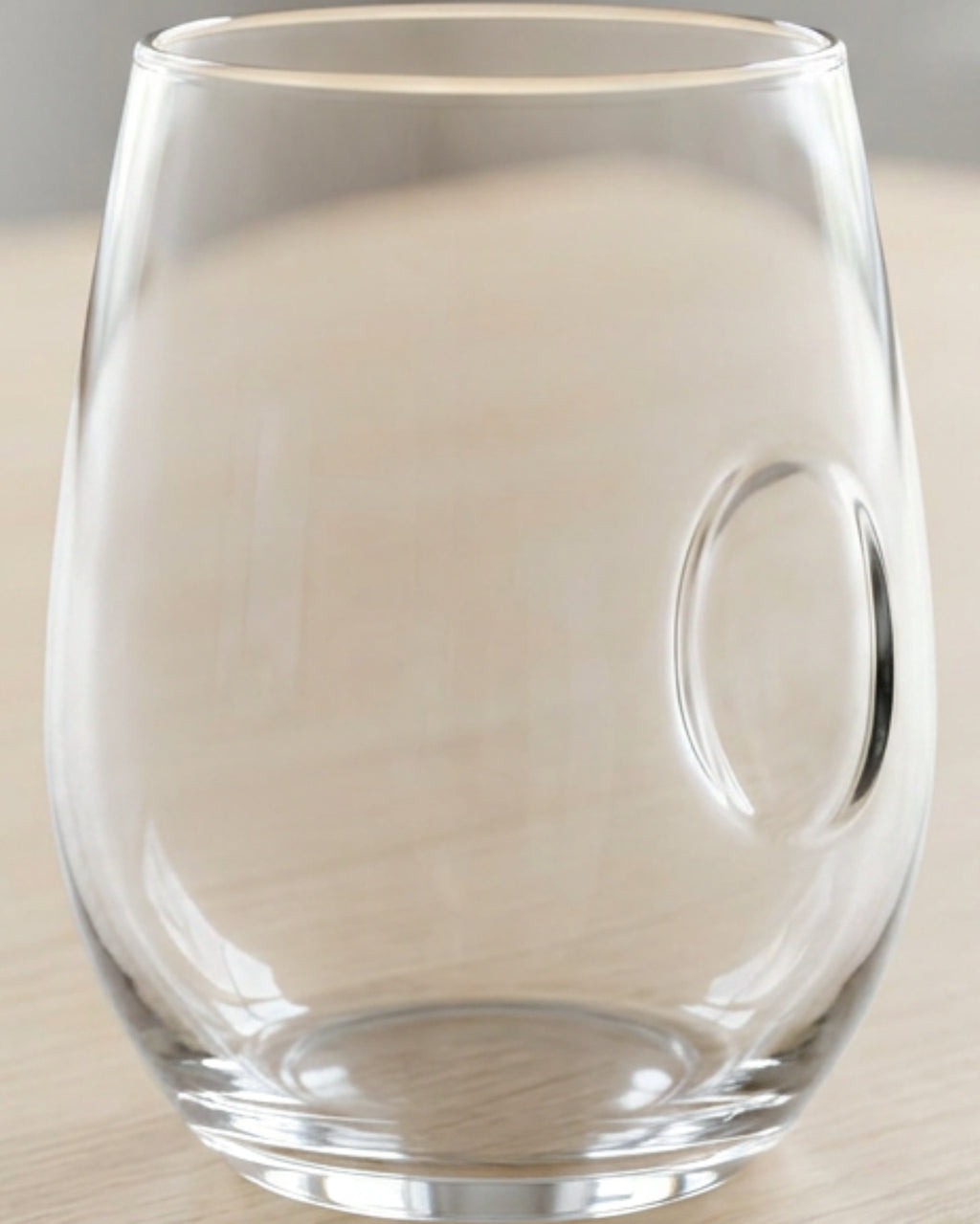 Kwdrx Thumb-Indent Stemless Wine Glass 17 oz Clear - Lifestyle view