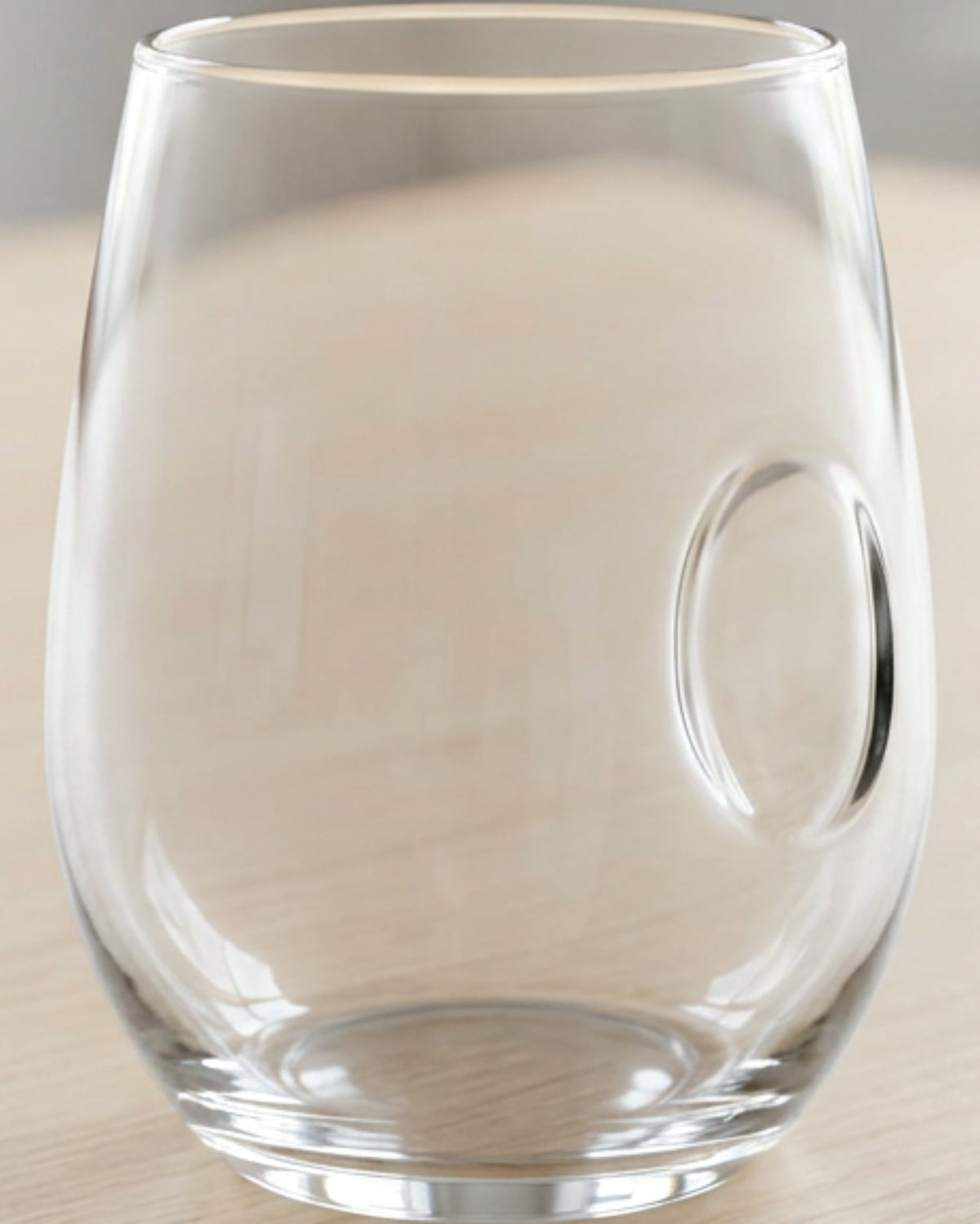 Kwdrx Thumb-Indent Stemless Wine Glass 17 oz Clear - Lifestyle view
